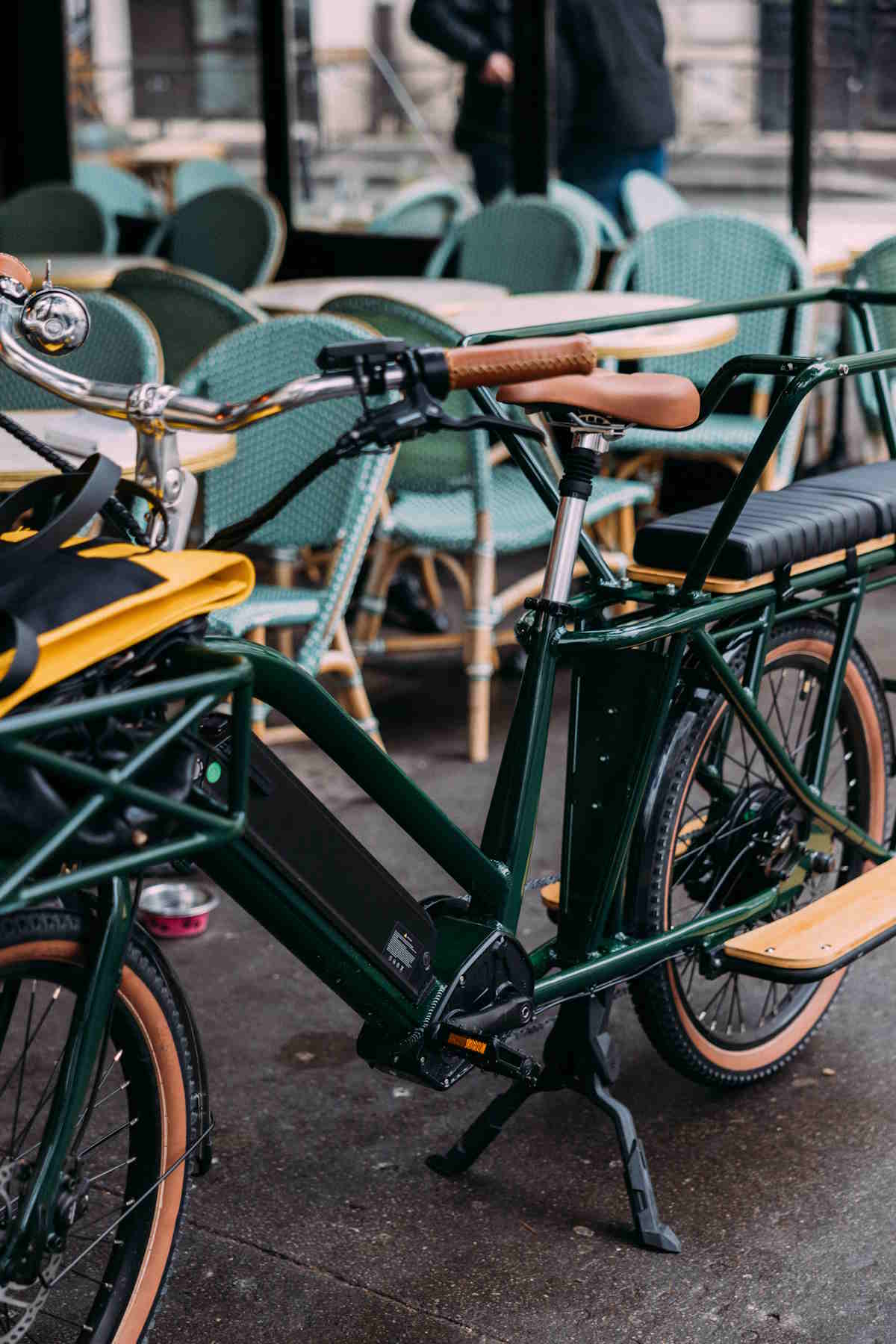 Brumaire Nebula vs Decathlon R500e : Quel vélo cargo électrique choisir pour votre famille ?