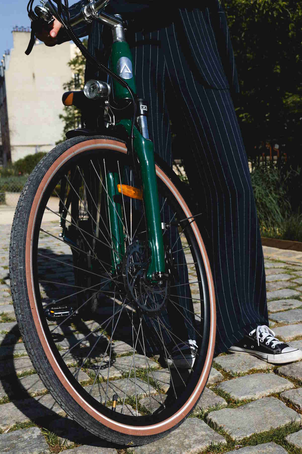 Guide Cadeau vélo électrique : 5 astuces pour bien finir 2026