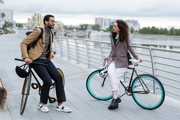 Vélo, scooter, trottinette ou micro-voiture : quel électrique pour votre trajet